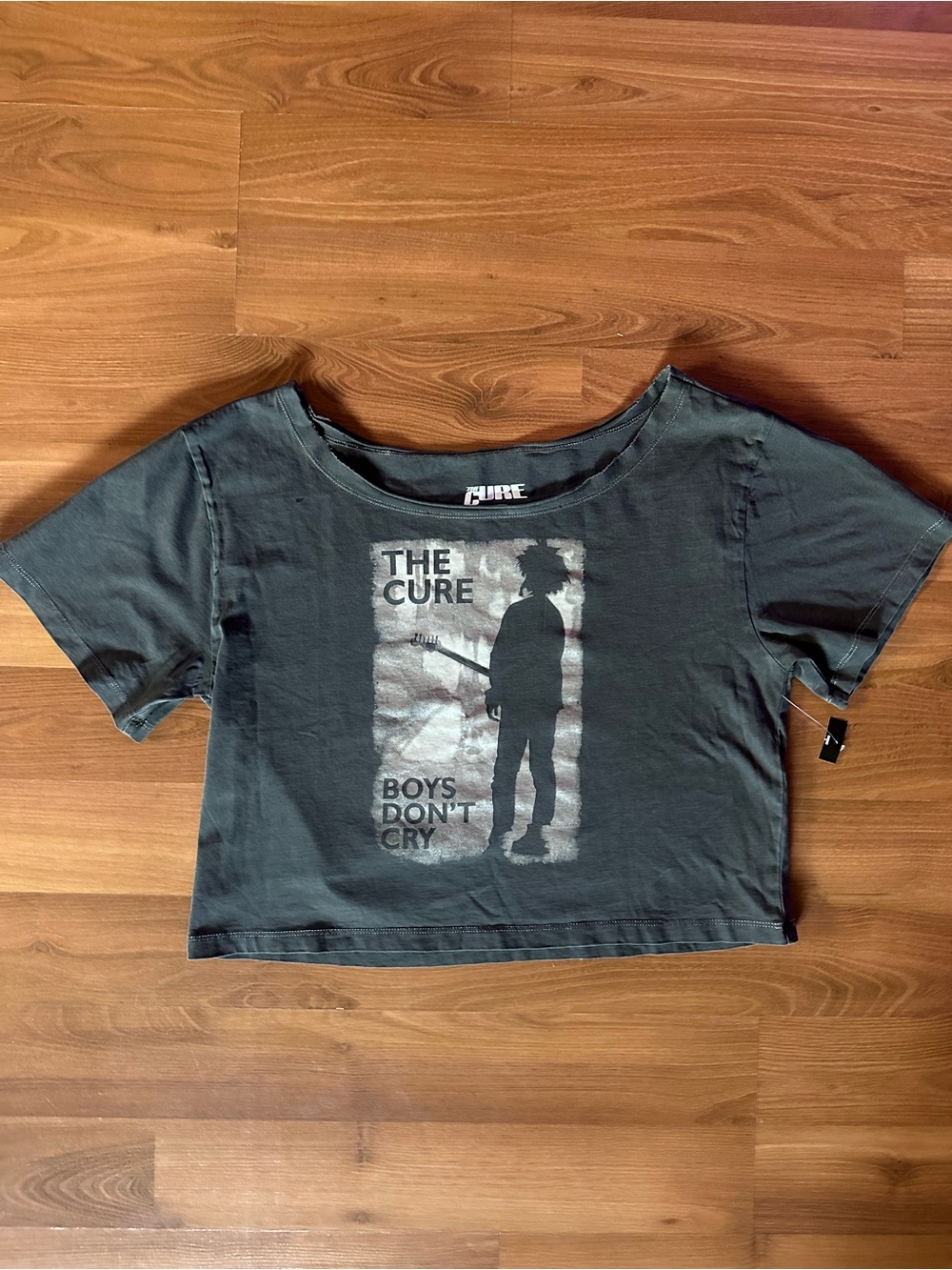 🆕 Hot Topic Gray The Cure Boys Don't Cry Off The Shoulder